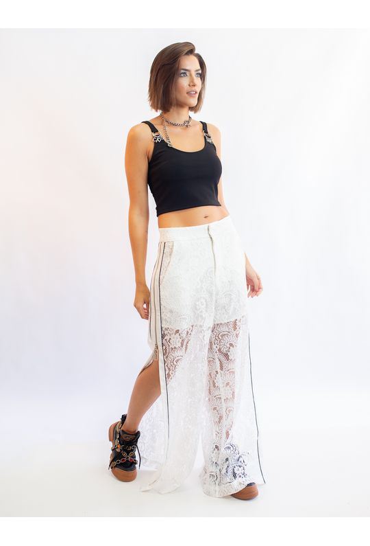 calça de renda com short